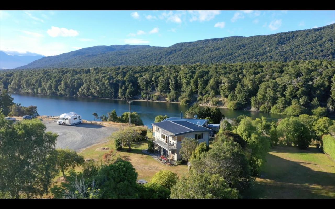 Glendale River View Manapouri Eksteriør billede