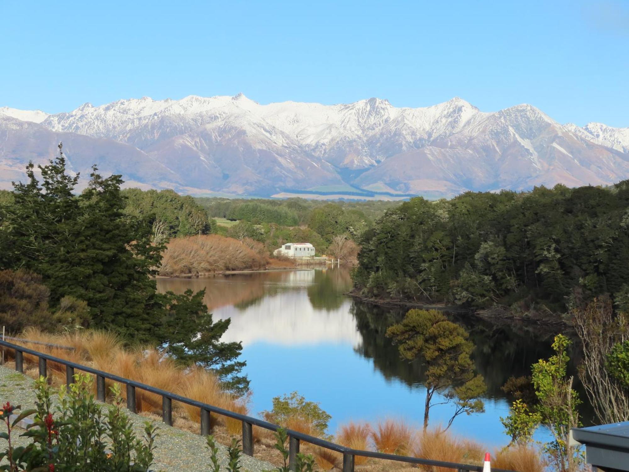 Glendale River View Manapouri Eksteriør billede